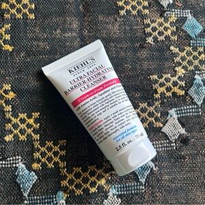 NWT Kiehls Ultra Facial Barrier-Hydrating Cleanser travel size 75ml